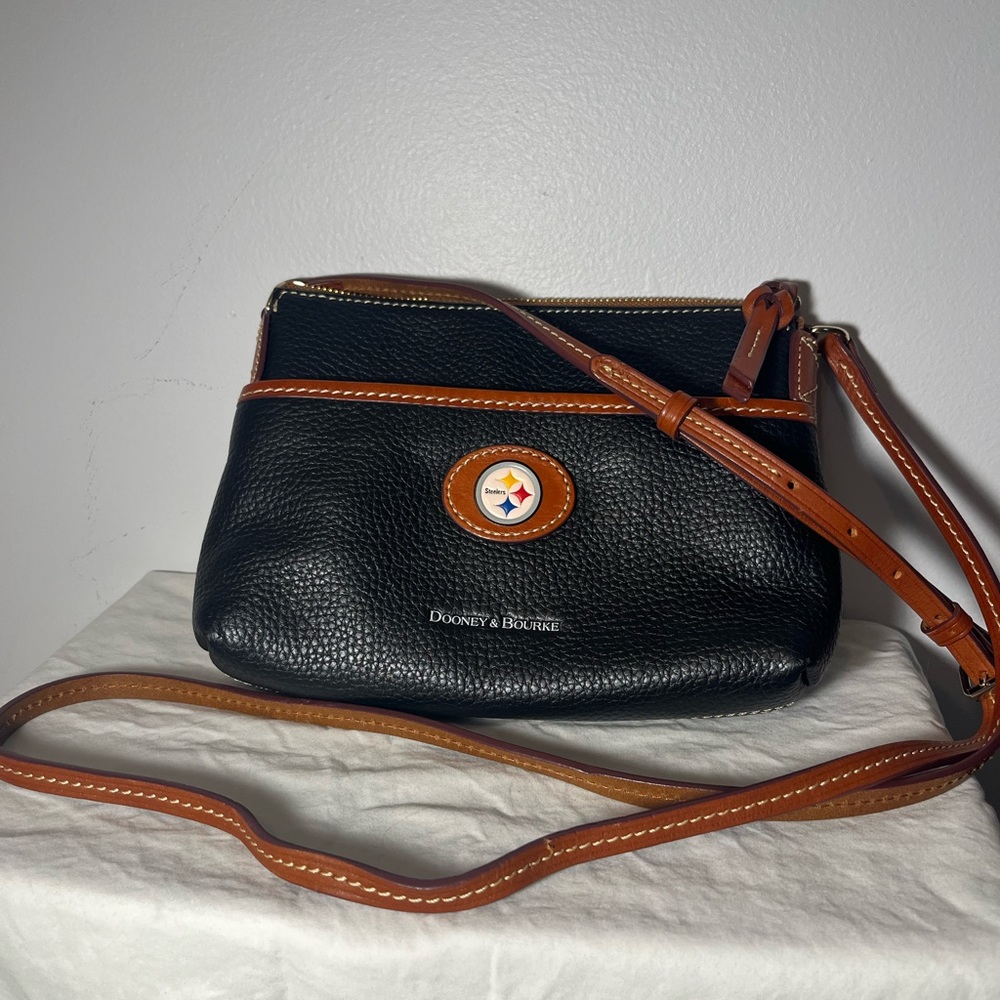 Dooney & Bourke Crossbody